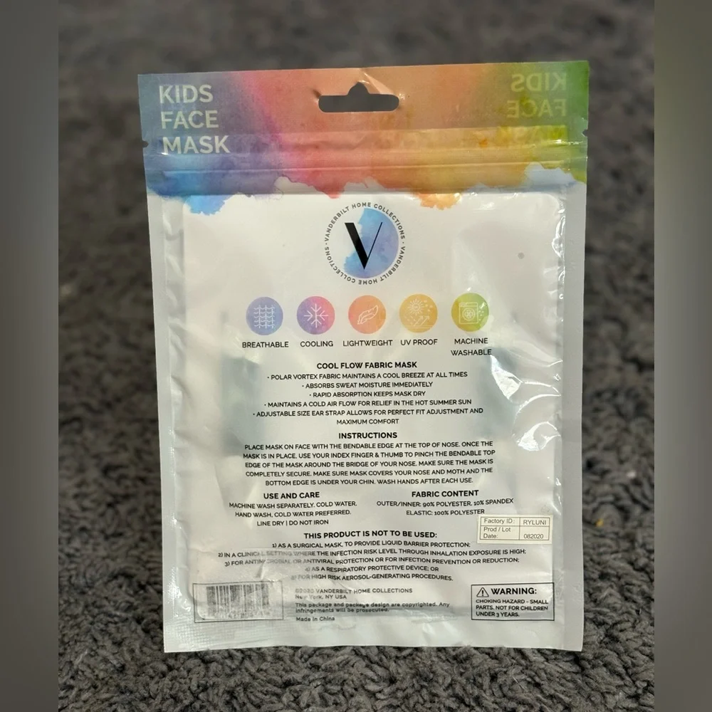NWT Vanderbilt Kids Face Mask - green dinosaur design - cool flow fabric